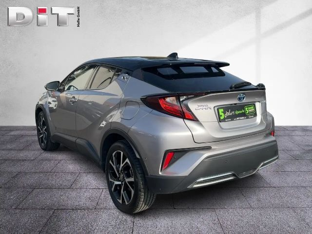 Toyota C-HR Hybride Team D