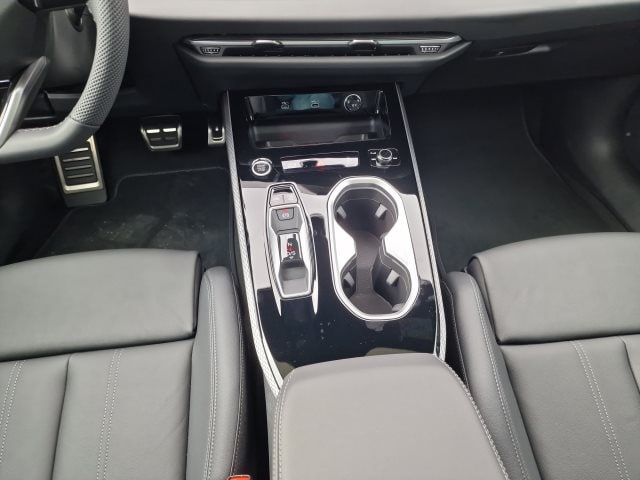 Audi A6 Avant Quattro S-Tronic