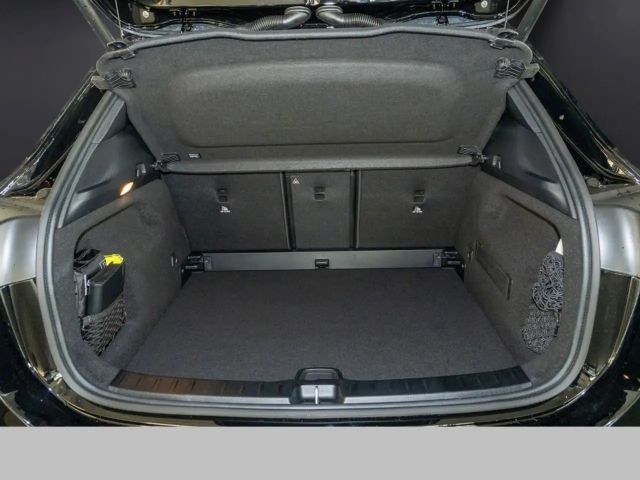 Mercedes-Benz GLA 180 AUT DynLicht Fernlichtass. Kam. KeyLess