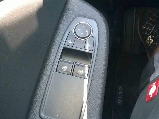 Renault Clio Equilibre Equilibre TCe 90