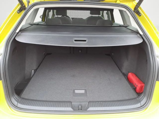 Volkswagen Golf 1.5 eTSI DSG Style Variant