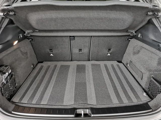 Mercedes-Benz GLA 180 Progressive