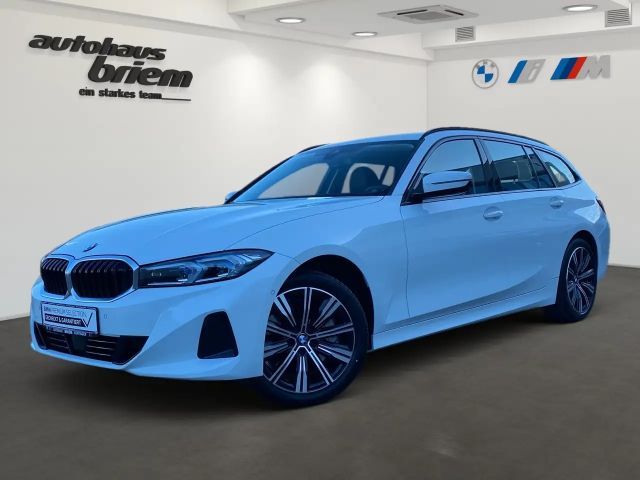 BMW 330 330i Touring xDrive