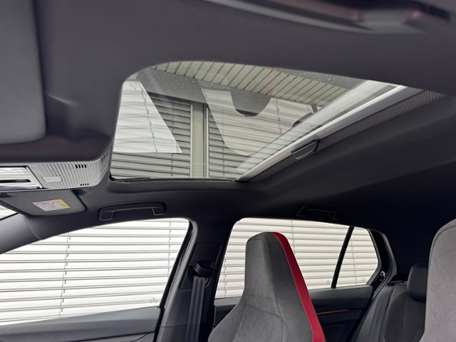 Volkswagen Golf 2.0 TSI Golf VIII