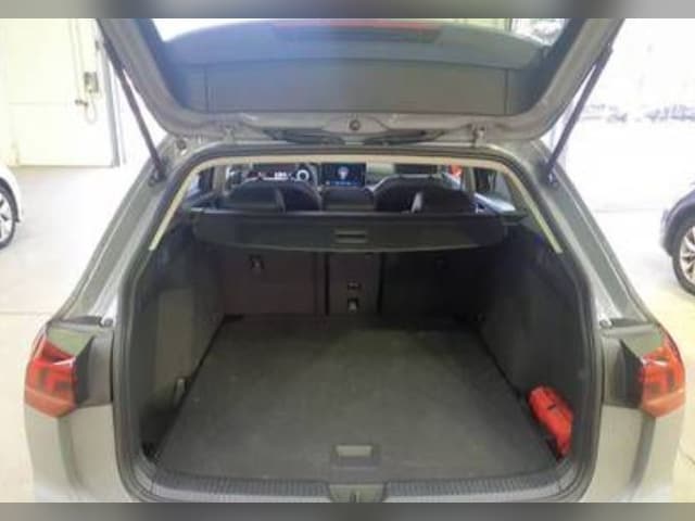 Volkswagen Golf 1.5 TSI Golf VIII Plus Variant