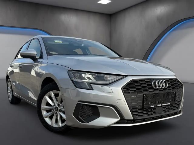 Audi A3 30 TDI Sedan