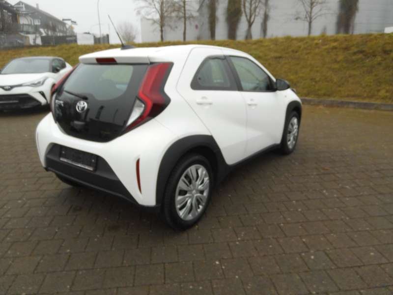 Toyota Aygo X 5-deurs Play X-play
