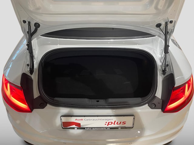 Audi TTS Quattro Roadster S-Tronic