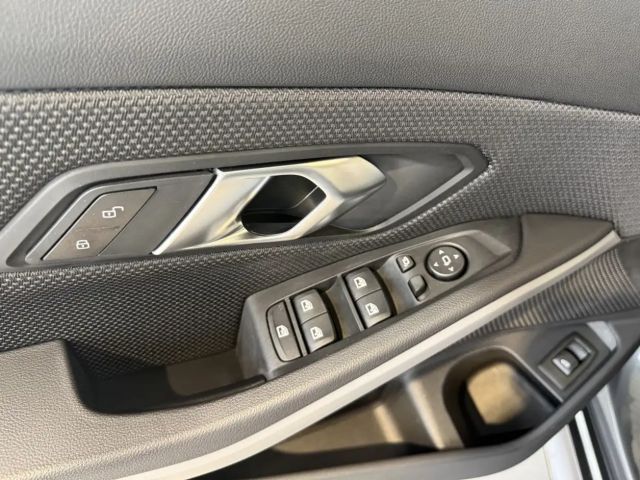 BMW 320 320i Touring