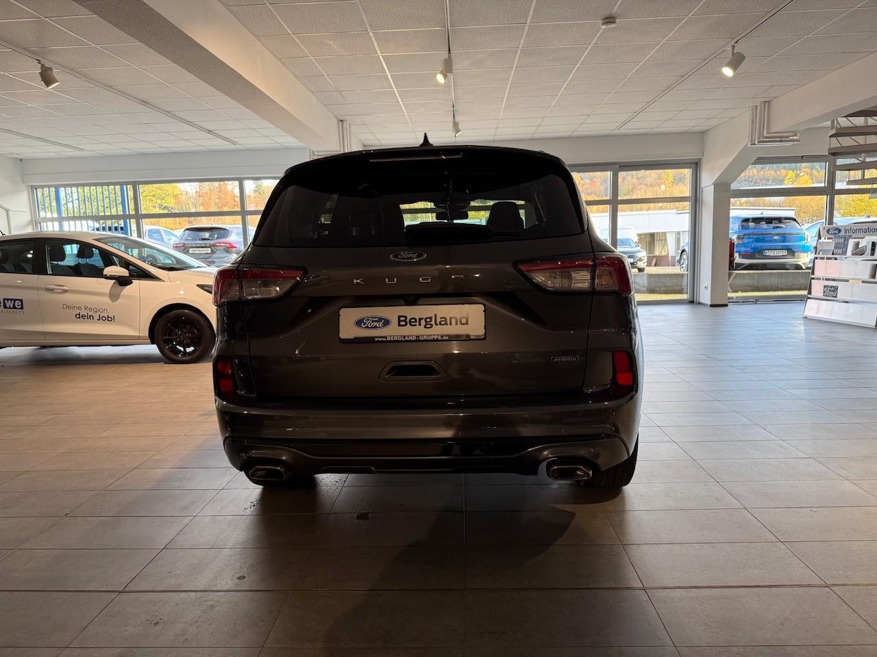 Ford Kuga Plug in Hybrid ST Line X