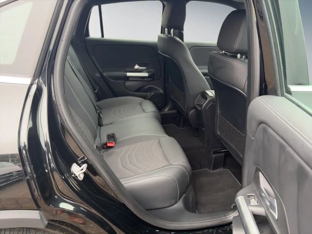 Mercedes-Benz GLA 180 Progressive