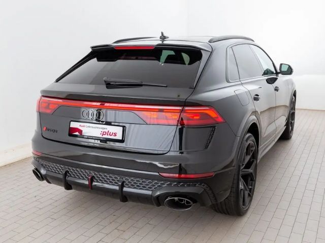 Audi RS Q8 Performance