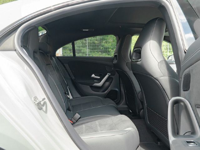 Mercedes-Benz CLA 250 4MATIC Coupé