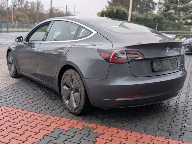 Tesla Model 3 Long Range