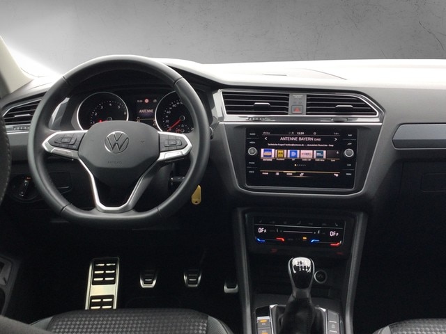 Volkswagen Tiguan Tiguan Active LED Navi ACC RFK SH LM
