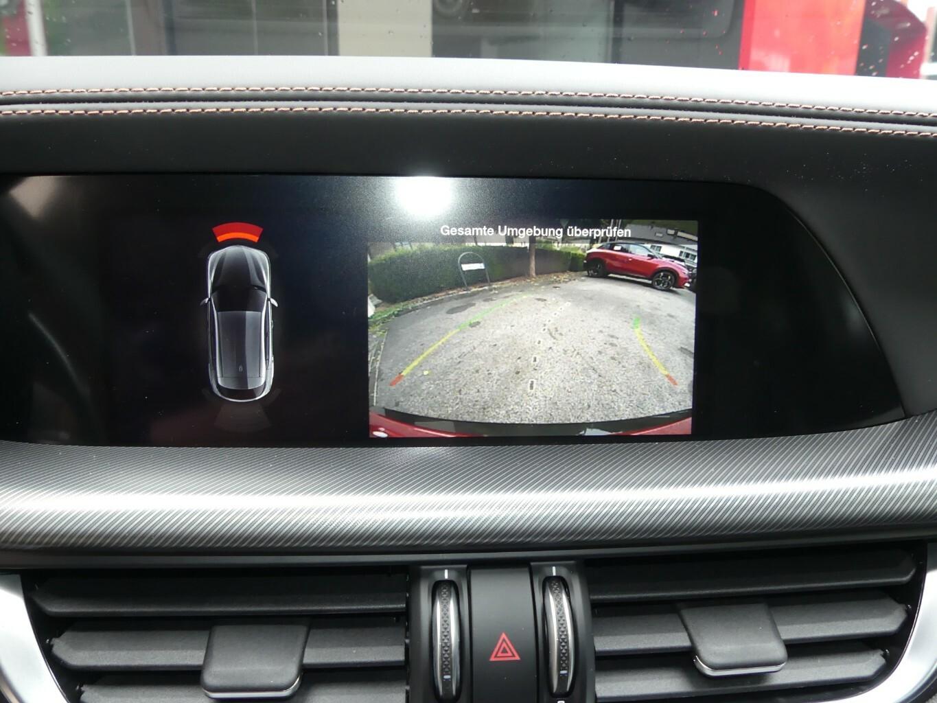 Alfa Romeo Stelvio AT8 Q4 Turbo