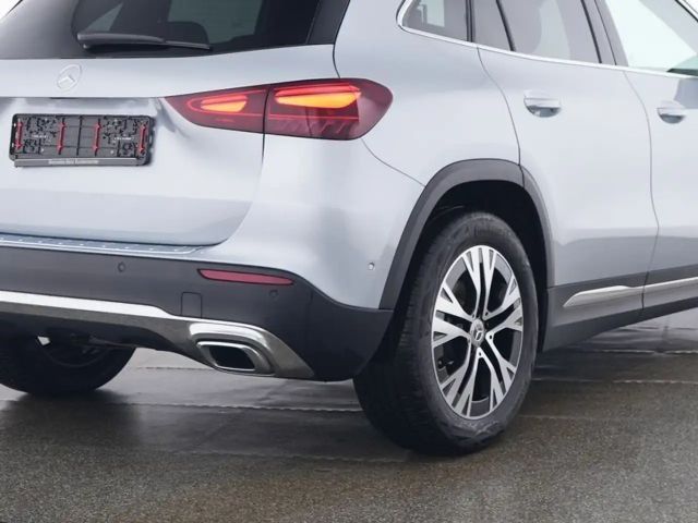 Mercedes-Benz GLA 200 Progressive