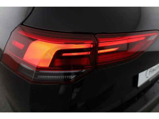 Volkswagen Golf 2.0 TDI DSG Life Variant