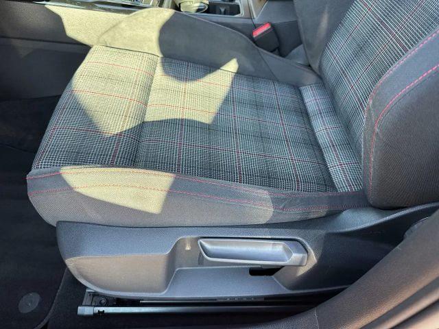 Volkswagen Golf DSG GTI