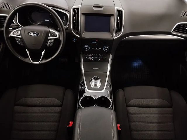 Ford Galaxy Titanium