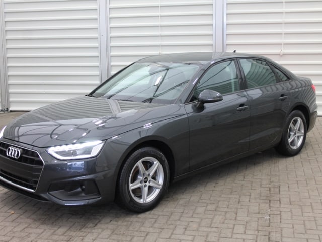 Audi A4 30 TDI S-Tronic Sedan