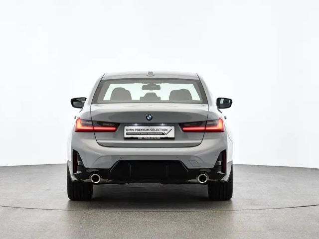 BMW 320 320i Sedan xDrive