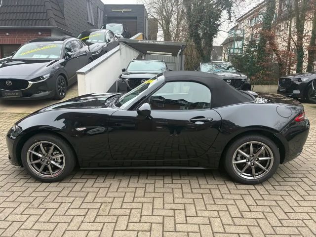 Mazda MX-5 Exclusive-line SkyActiv