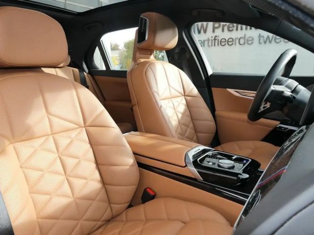 BMW i7 M-Sport Sedan