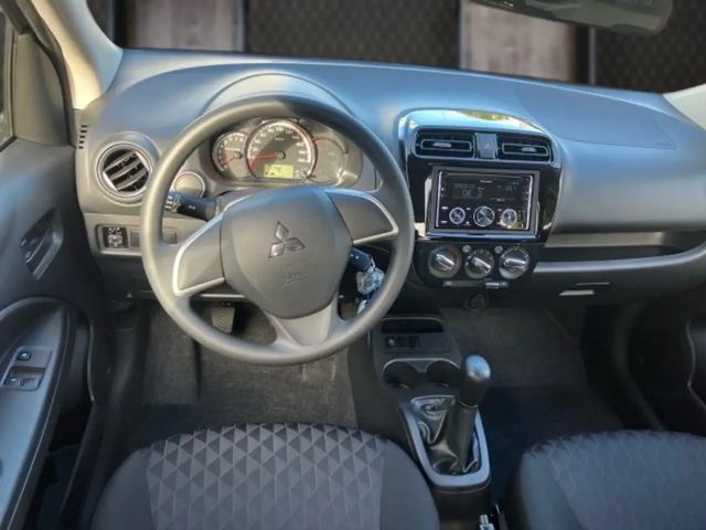 Mitsubishi Space Star Inform Star