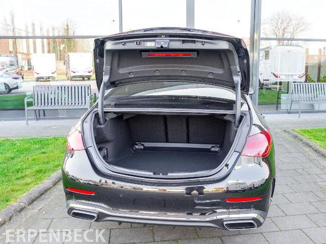 Mercedes-Benz C 200 Sedan