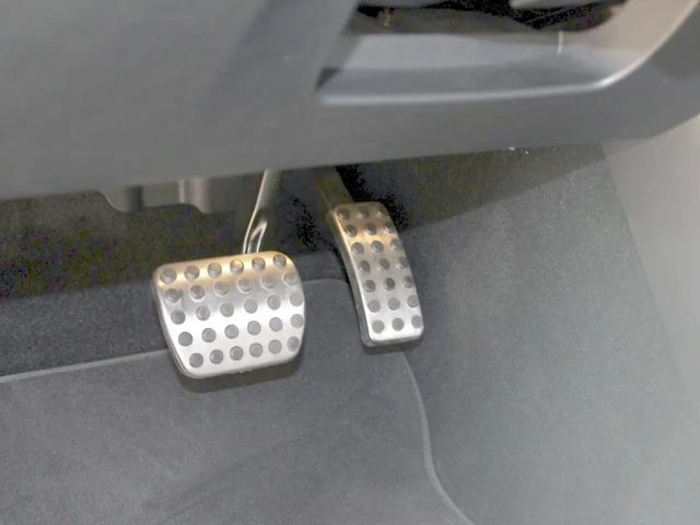 Mercedes-Benz CLA 200 AMG Line Shooting Brake