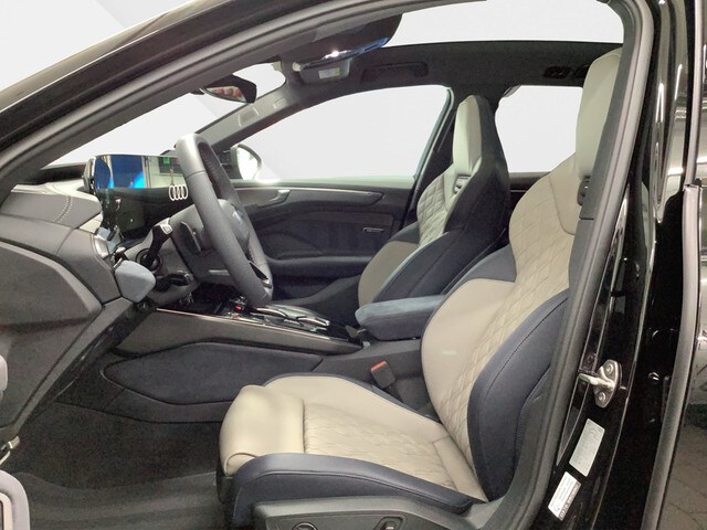 Audi A6 e-tron Avant Quattro