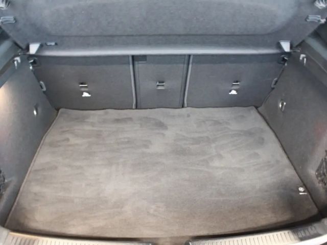 Mercedes-Benz A 220 4MATIC A 220 d AMG Line