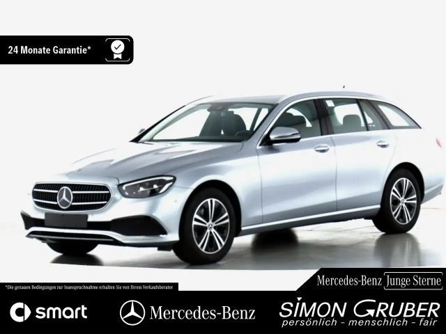 Mercedes-Benz E 220 AVANTGARDE