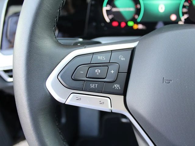 Volkswagen Golf DSG Life