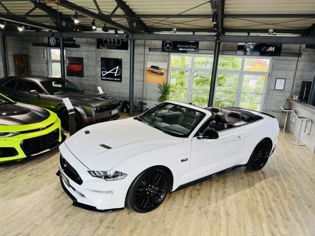 Ford Mustang Convertible GT 5.0 V8