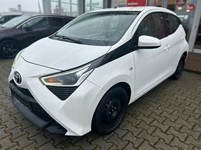 Toyota Aygo 5-deurs Play X-play