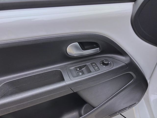 Volkswagen up! 1.0 MPI Move Move up!