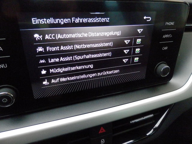 Skoda Scala DSG+CONNECT+SHZ+GRA