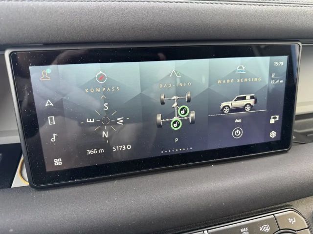 Land Rover Defender 90 D250 SE