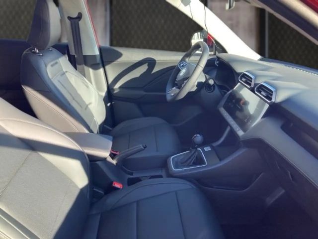 MG ZS + 1,5 MT Deluxe