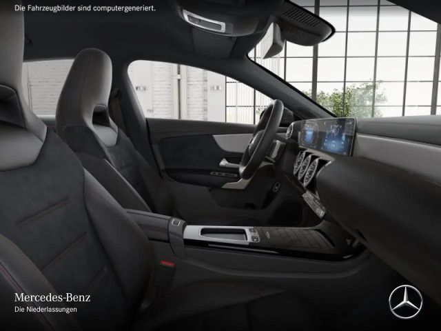 Mercedes-Benz CLA 200 AMG Line