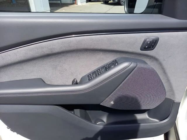 Ford Mustang Mach-E AWD GT