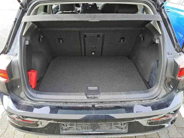 Volkswagen Golf 1.5 eTSI DSG Golf VIII Style