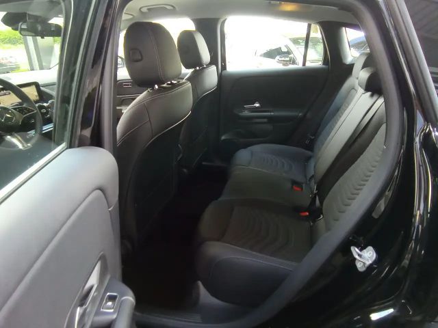 Mercedes-Benz GLA 180 Ö-Edition