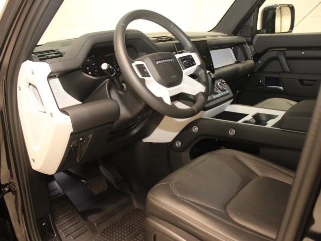 Land Rover Defender 110 D300 Dynamic SE