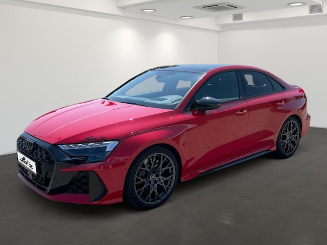 Audi RS3 Quattro S-Tronic Sedan