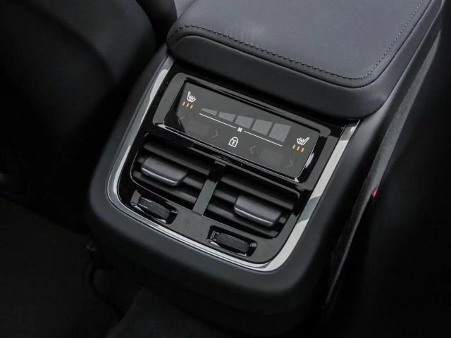 Volvo XC60 AWD Dark Ultra