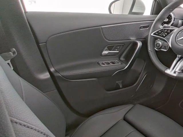 Mercedes-Benz A 180 , 7G-DCT, Progr. Advanced, Winter-Pak., Kamera,...