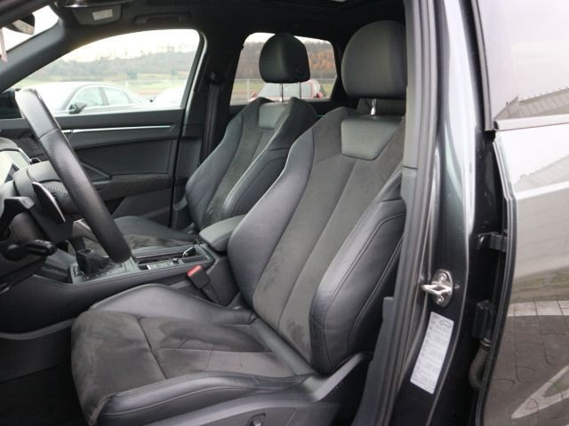 Audi RS Q3 Quattro S-Tronic